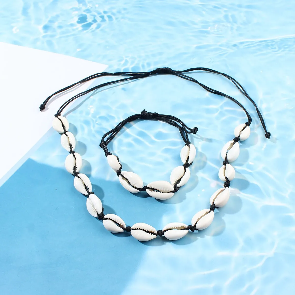 

New Fashion Hand Braided Shell Necklace and Bracelet Set Boho Geometric Beach Vacation Daily Elegant Jewelry Gifts for Ladies