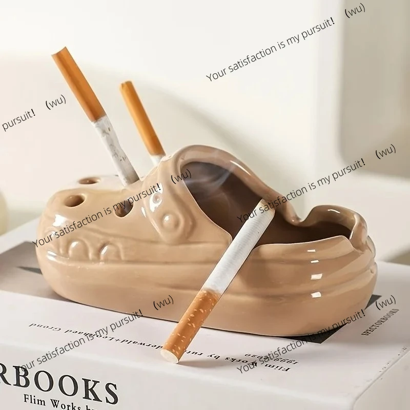 High appearance level ceramic ashtray network red hole shoes duck office home living room ashtray fly ash cute home necessities