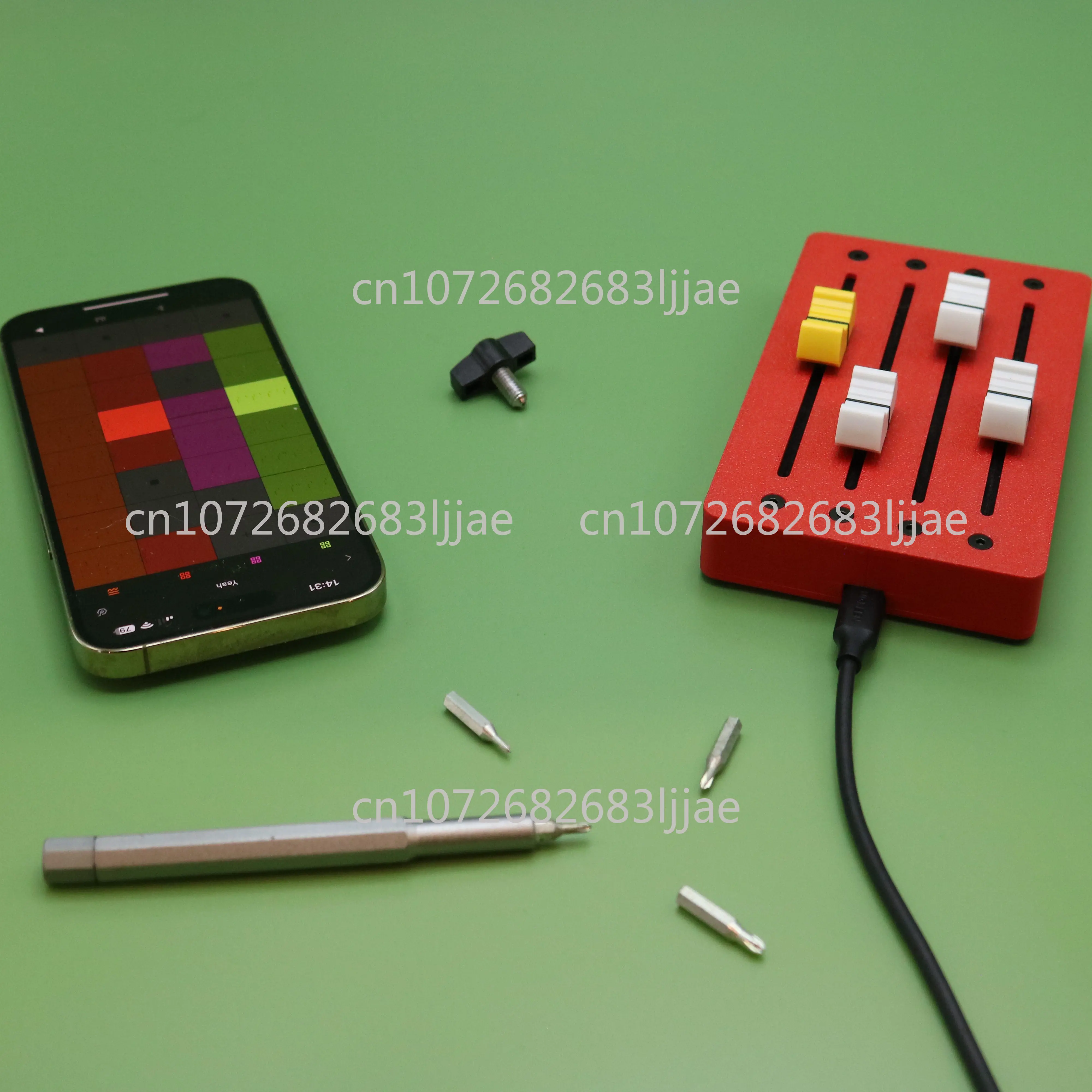Minimalist 4-track Midi C Controller,  Host, MIDI Controller, Fader, String Expression Drawing (without Display)