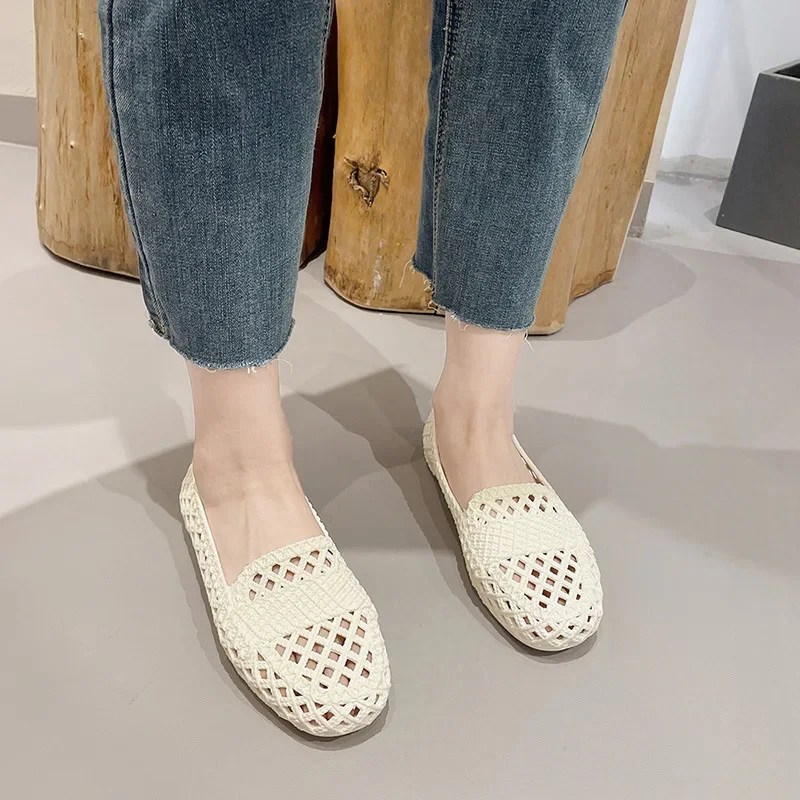 Women Flat Sandals Mesh Breathable Lightweight Soft Bottom Slip on Loafers Ladies Solid Colour Non-slip Shoes Zapatos De Mujer