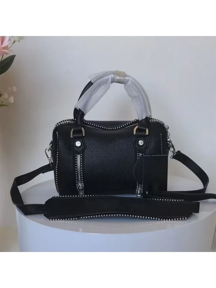 Modieuze zwarte dameshandtas Grote capaciteit PU lederen schoudertas Luxe design Retro crossbody tas met klinknagels - afbeelding 2
