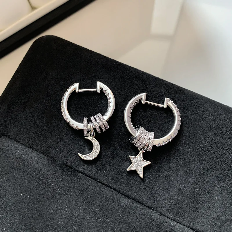 

New Arrival Light Luxury Elegant Simple Star Crystal Hoop Earrings For Women 2026 Fashion Exquisite Metal Jewelry Party Gifts