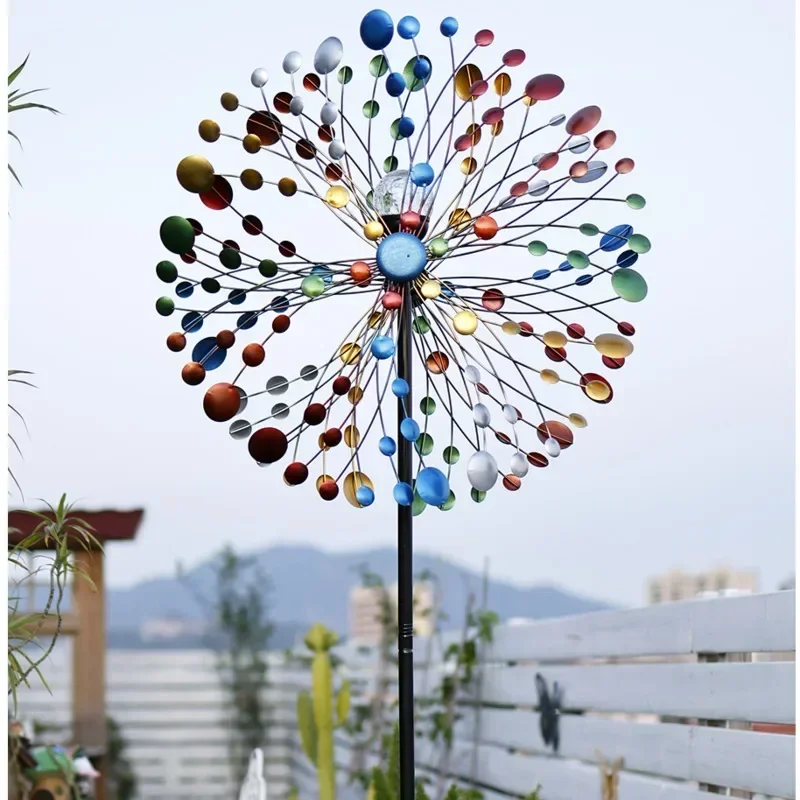 Bezaubernde Sonnenblumen-Windmühle im Innenhof, lebendige Eisenkunst, handbemalter Spinner, dekorativer Garten-Bodenpfahl, Kletterstütze