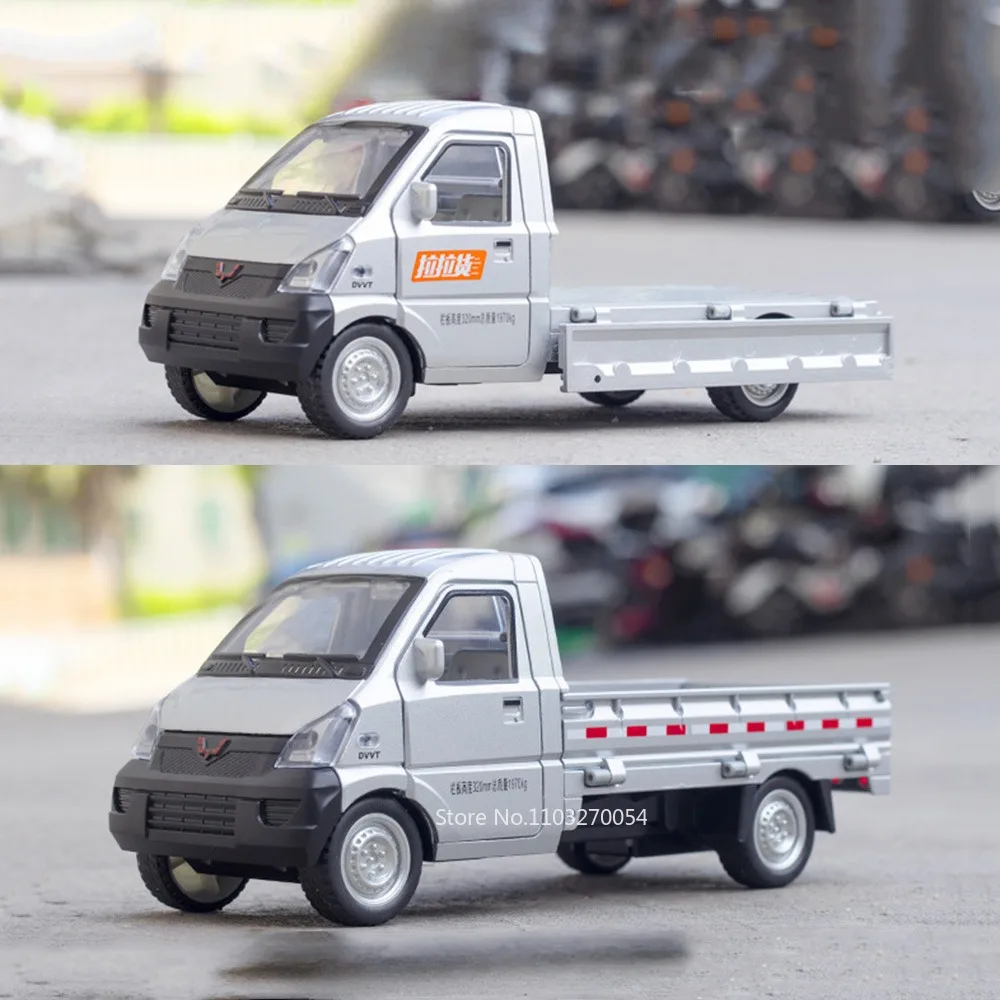 1/24 Liuzhou Wuling Car Model Toy Alloy Diecast Truck Metal Body Sound Light Pull Back Doors Can Opened Vehicles for Kids Gifts