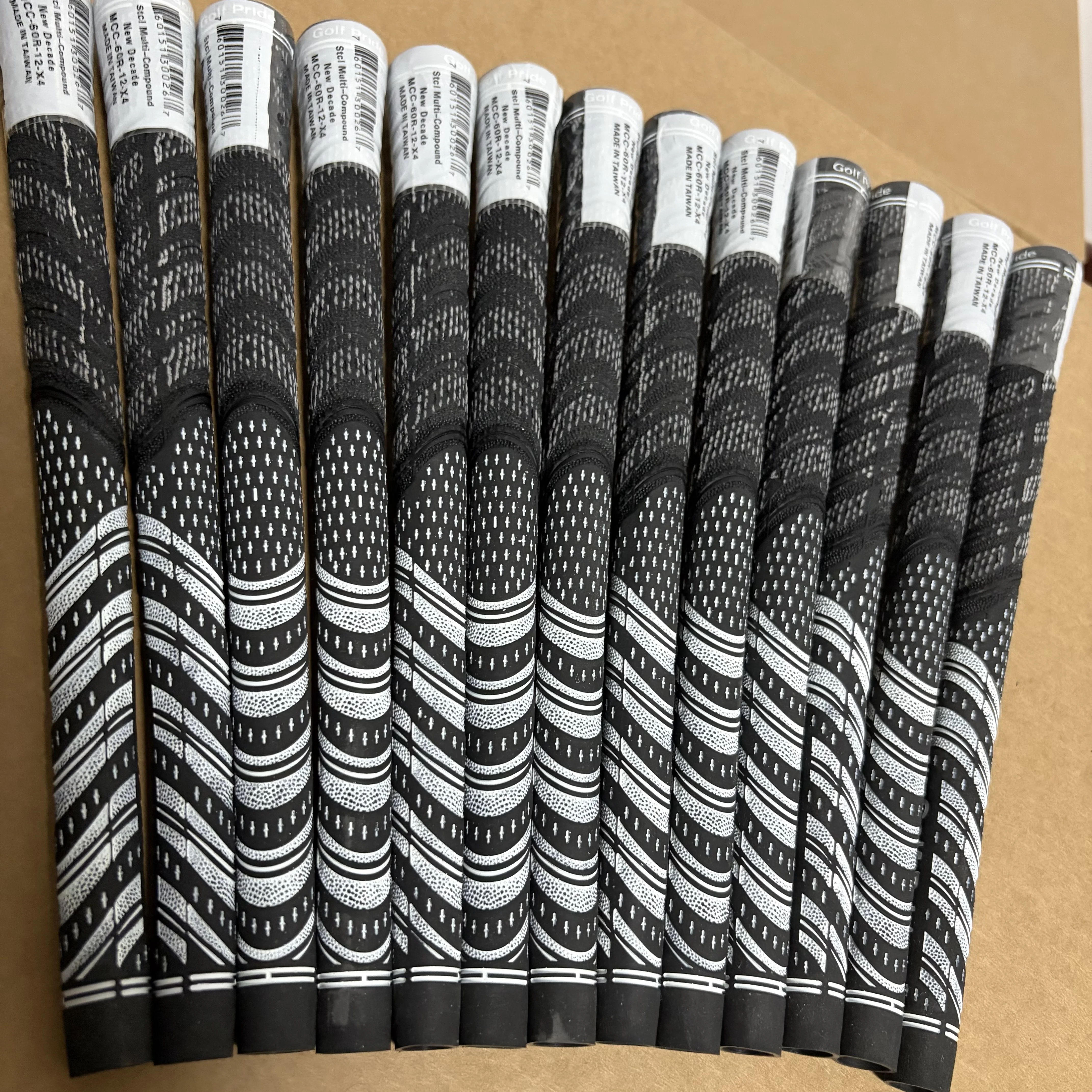 13x Golf Pride New Decade Multicompound MIDSIZE Golf Club Grips Set Black