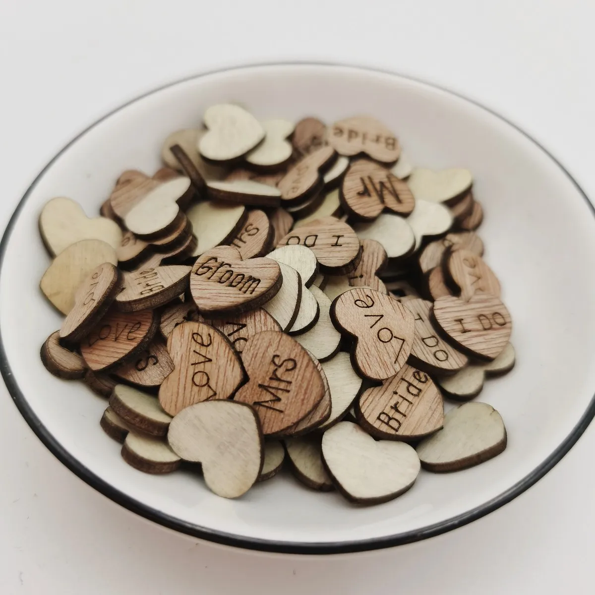 100pcs 15x13mm Rustic Engrave Wood Love Hearts Birde Groom Mr Mrs I Do Laser Cutouts DIY Crafts For Wedding Table Confetti