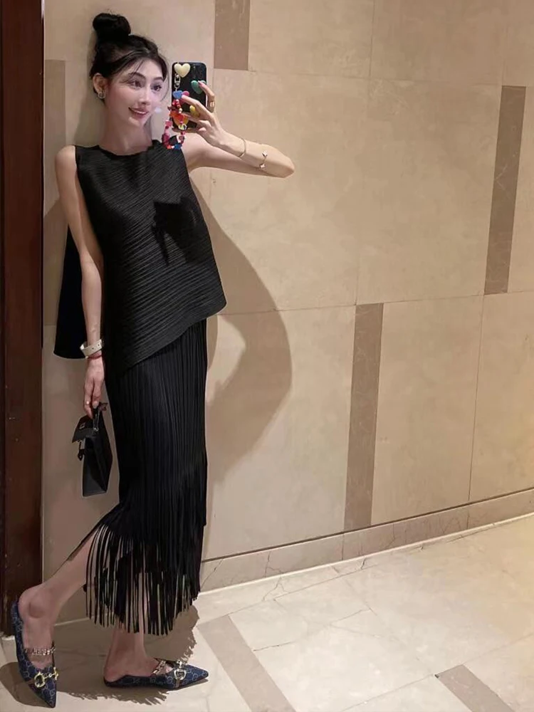 

Pure Color High Waist Sari Art Creation Summer Outfit Women's Sleeveless Top with Tassel Detail Versatile Half Skirt Set
