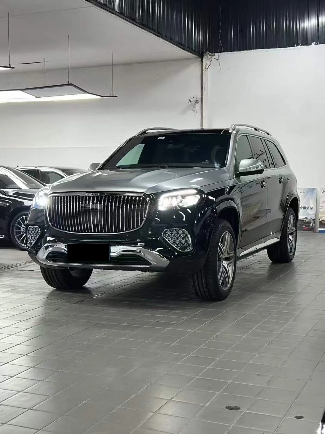 

Body Kit for -Benz GL W166 to GLS W167 Model, Featuring a Bumper, Grille, Hood, Fenders, and Headlights.
