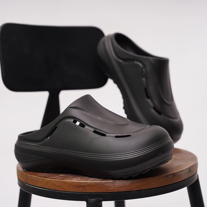 

Men Women Summer Lightweight Outdoor Clogs Anti‑Slip EVA Thick Soft Sole Slip‑On Beach Sandals Lightweight slippers