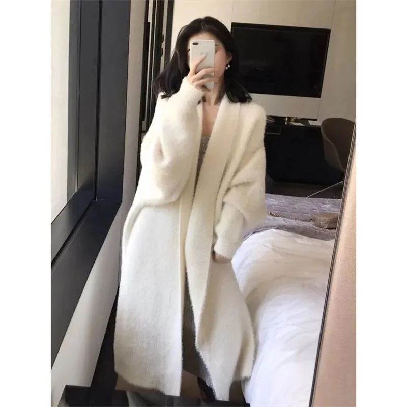 Wearing a Blue Sweater With a Milk Style Women\'s Lazy Style Soft Sticky Knitted Long Style a High-end Cardigan as an Outerwear