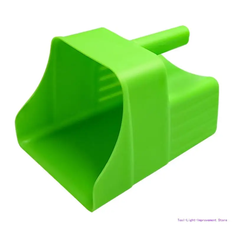 

C63E Feed 7.5" Length x 9.7" Width x 6.3" Height Green Plastic Feeding Scoops