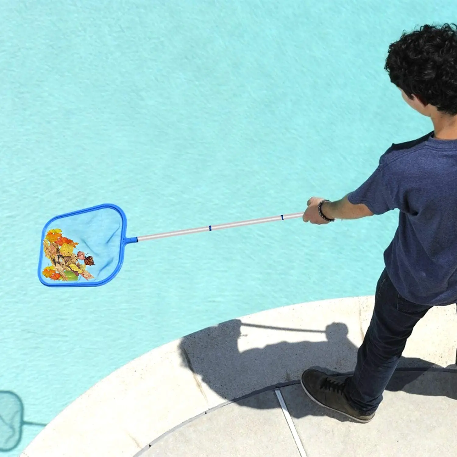 Espumadera de hojas de piscina profesional ligera con poste telescópico de cinco secciones, red de piscina fácil de usar para restos sin esfuerzo