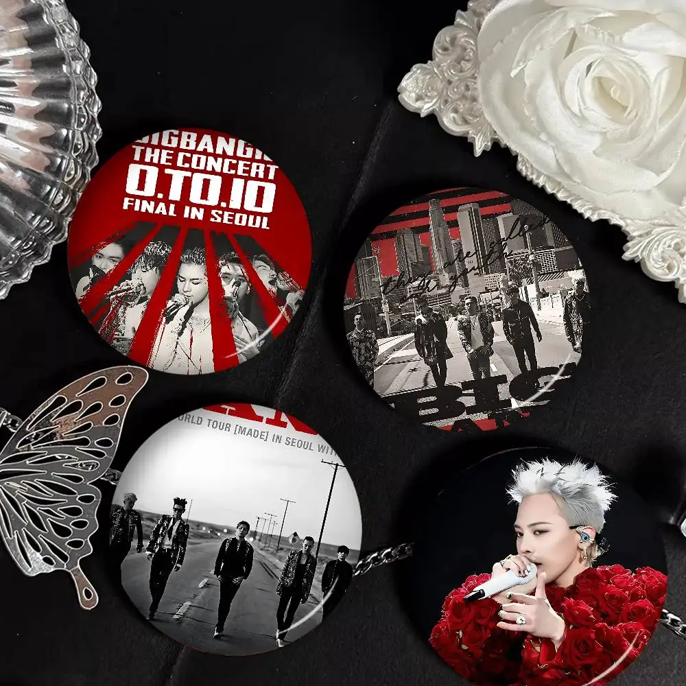 BIGBANG Anime Brooches Tinplate Pin Button Custom Anime Role Old-school Brooch Cartoon Collar Badge Jewelry Gift Fans