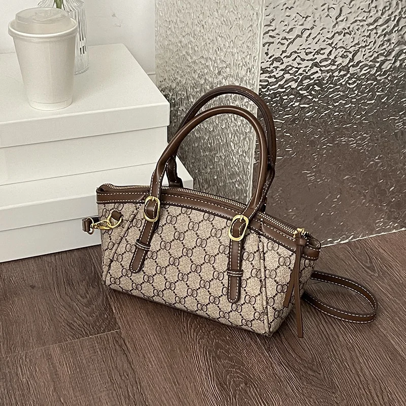 Minimalist Printed Shell Handbag For Women 2026 New Design Contrast Color Edge Adjustable Strap Daily Commute Handbag