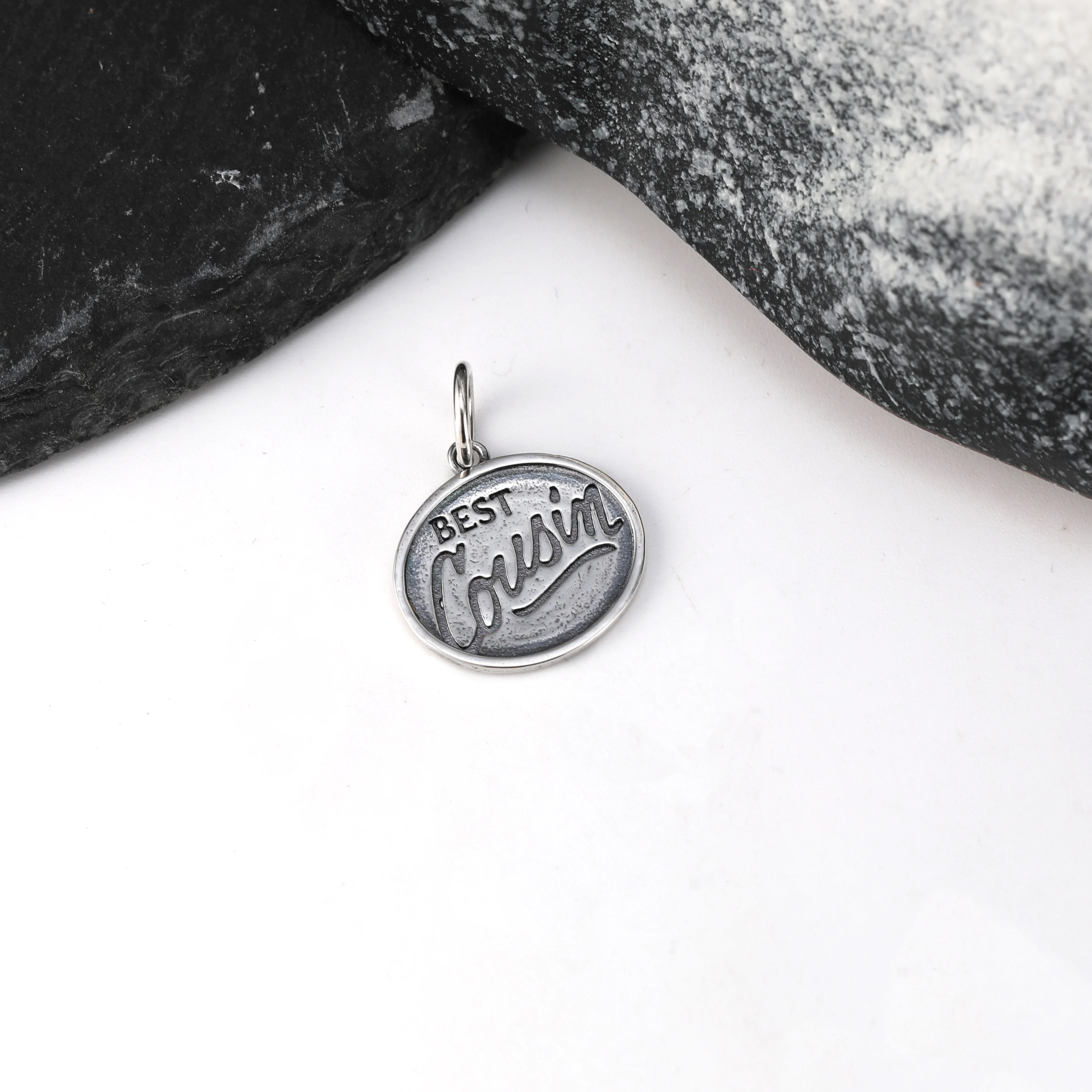 

DJ144 genuine 925 sterling silver fashionable and exquisite keychain accessory "Best cousin" pendant