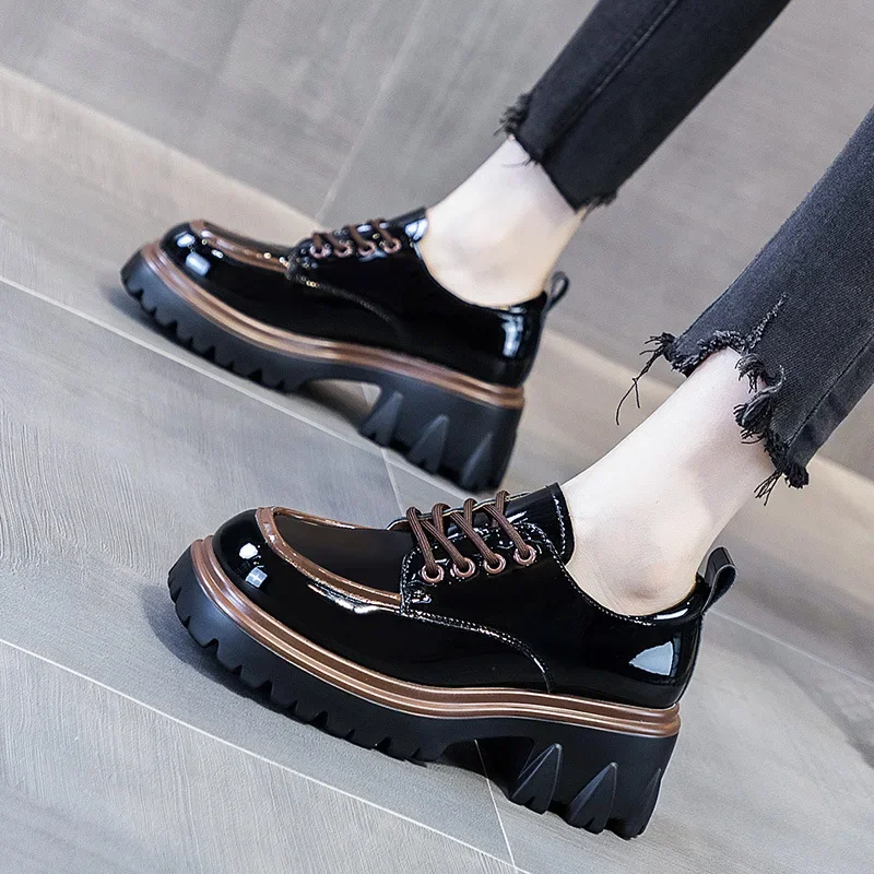 Fashionable Thick Soled High Rise Loafers with Thick Heels Shoes for Women 2024 Autumn Winter New Lace-up Women\'s Boot