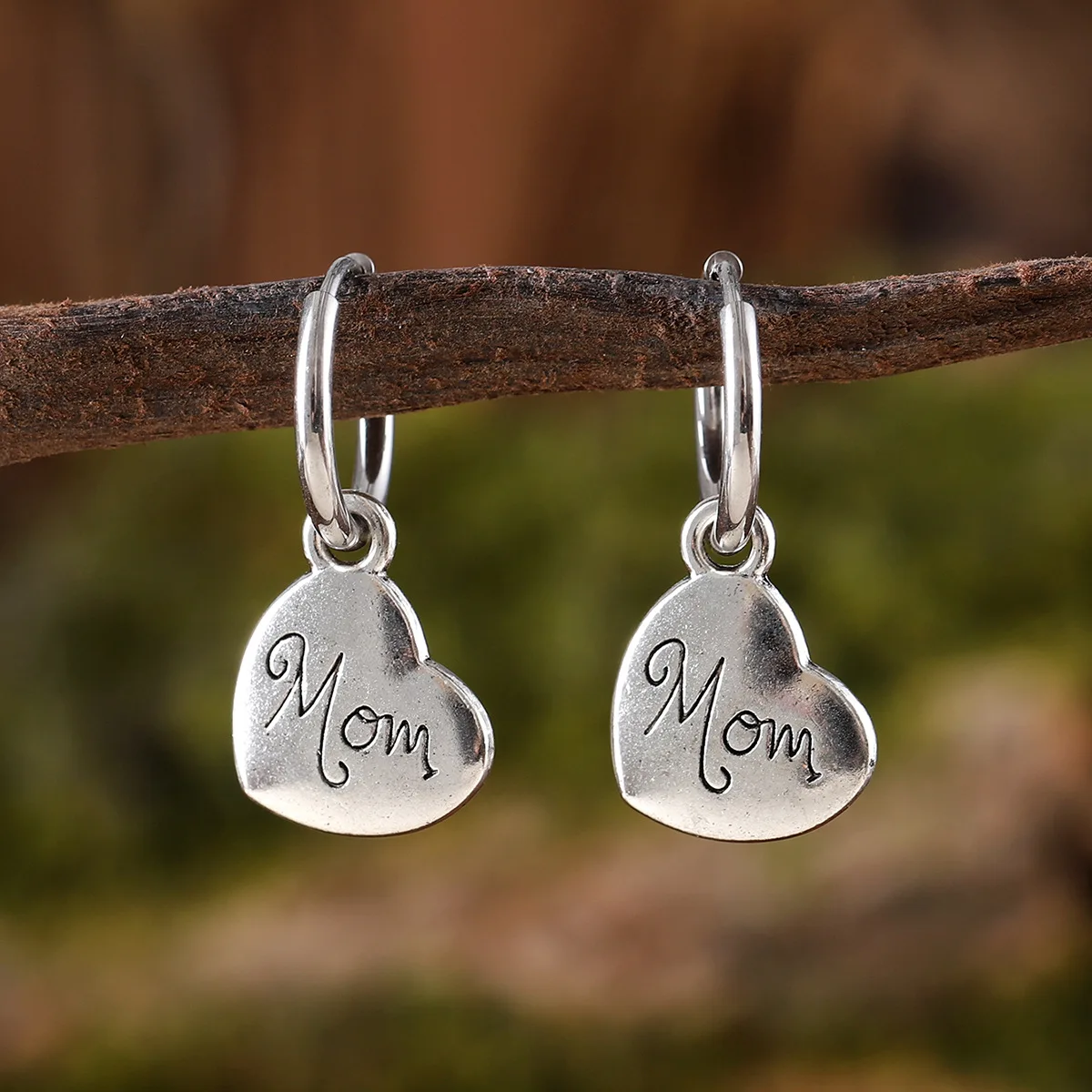 DIY accessories Europe and the United States hot-selling fashion earrings love pendant earrings creative design Mother's Day fam
