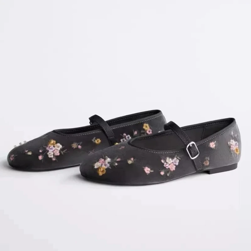 

Comfortable Satin Round Toe Ballet Flats Women Luxury Embroidery String Bead Design Mary Jane Shoe Lightweight Soft Sole Loafers