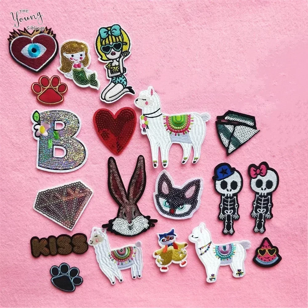 New Animal UFO Skeleton Letter B Cartoon Patch Iron on Badge Patches Embroidered Applique Sewing Patch Clothes Sequins Stickers