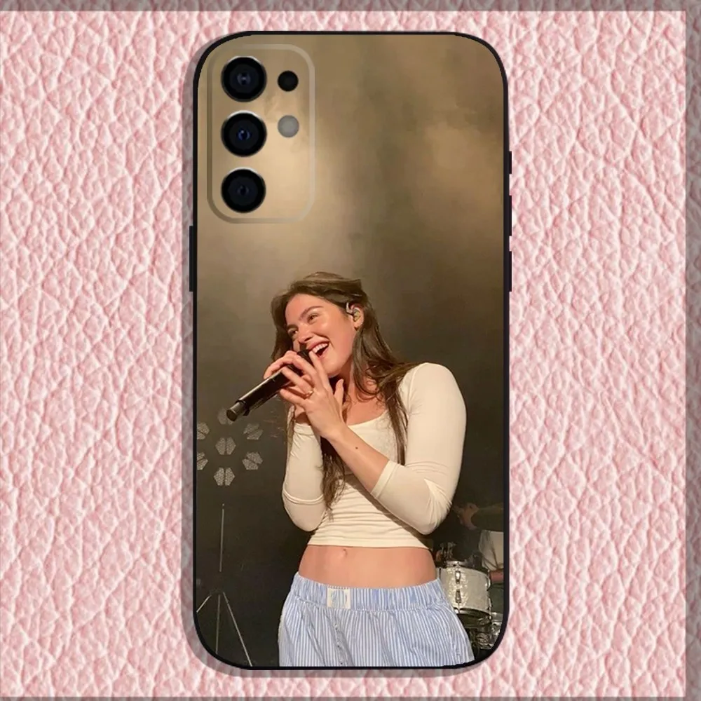 Singer G-Gracie Abrams Phone Case For Samsung S25,S24,S21,S22,S23,S30,Ultra,S20,Plus,Fe,Lite,Note,10,9,5G Black Soft Shell