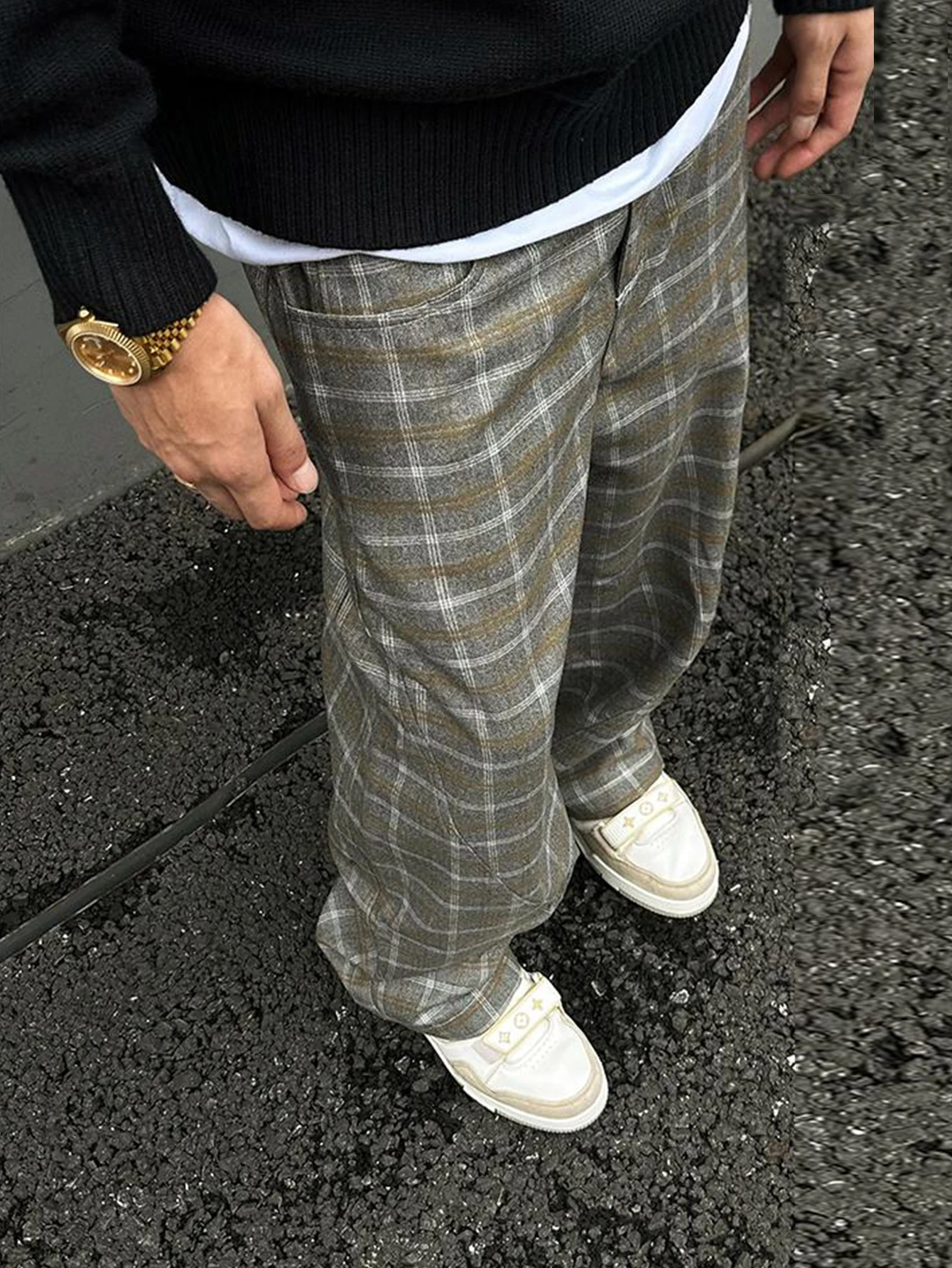Herrenhose mit Karomuster, modische, lockere Hose mit geradem Bein, geeignet zum Einkaufen und Reisen. – Detail 4