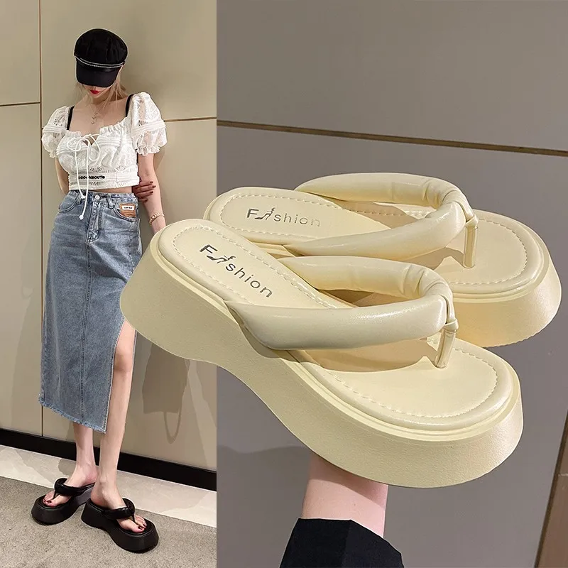 

Creamy Clip Toe Slippers for Women Summer Fashion Chunky Platform Flip Flops Woman Thick Sole Wedges Sandals Beach Slides