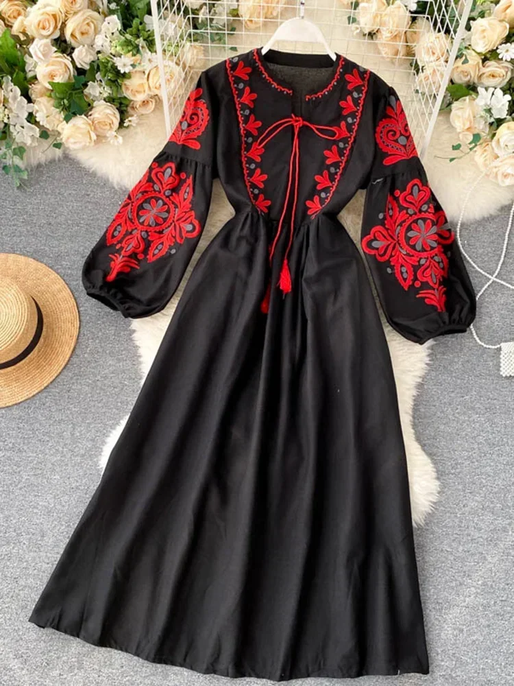 Women Autumn Dresses Bohemian Embroidered Flower O-Neck Lantern Sleeve High Waist Pleated Dress All-match Female Vestidos PL393