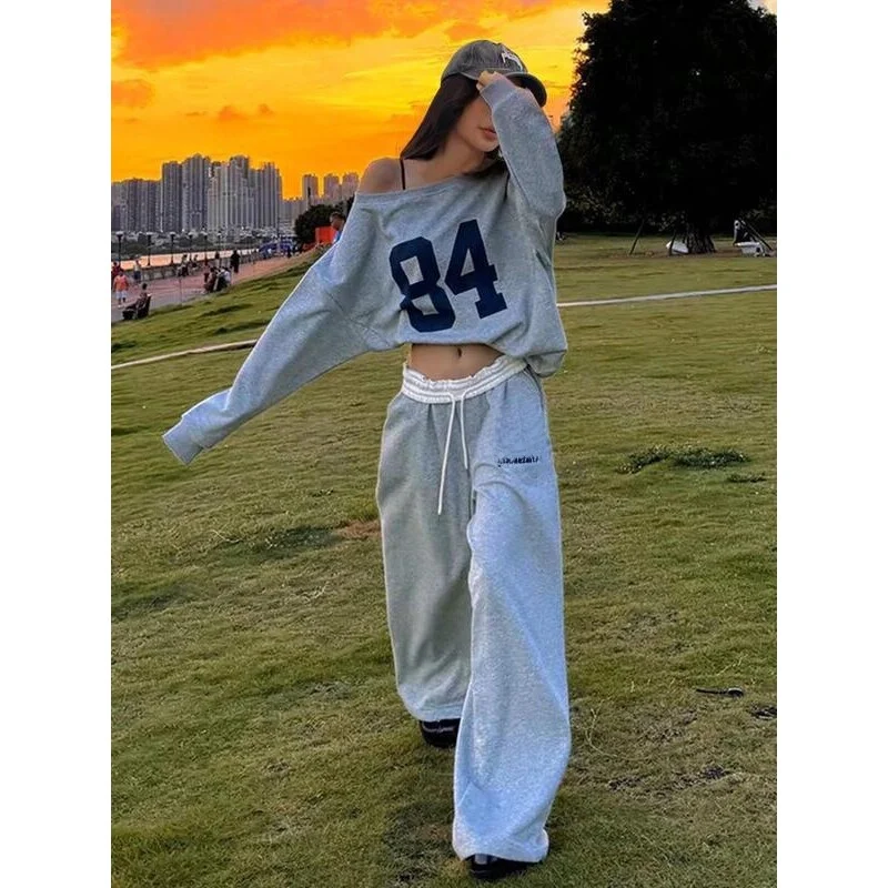 

Women's Casual Fashion Sweatshirt Sweatpants Two Piece Set Comfortable Breathable Spring Summer Outfit for Ladies