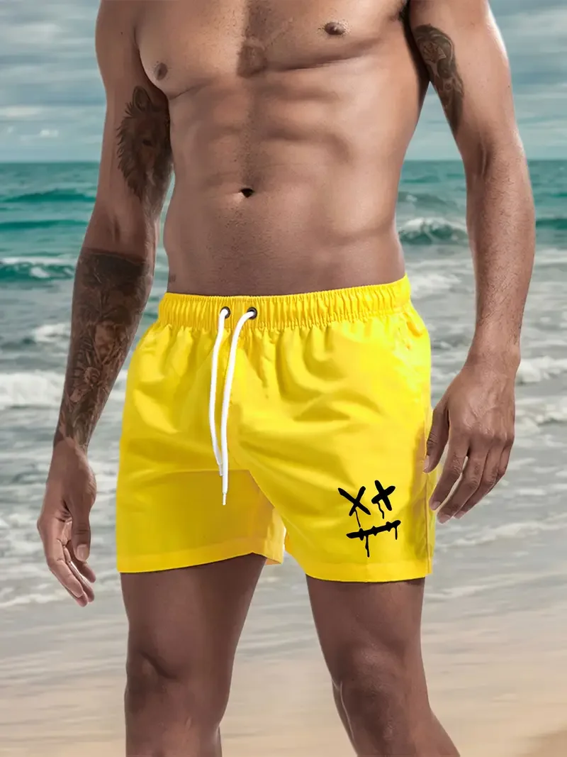 شورت شاطئ مطبوع عليه Joyful للرجال - سريع الجفاف، خصر برباط، ألياف بوليستر خفيفة الوزن، أساسية للسباحة في الصيف أ