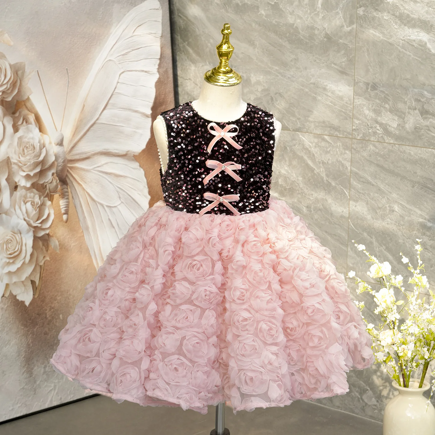 Children's princess dress, girl's birthday sequins flash, host girl's formal dress, piano performance costume, high-end