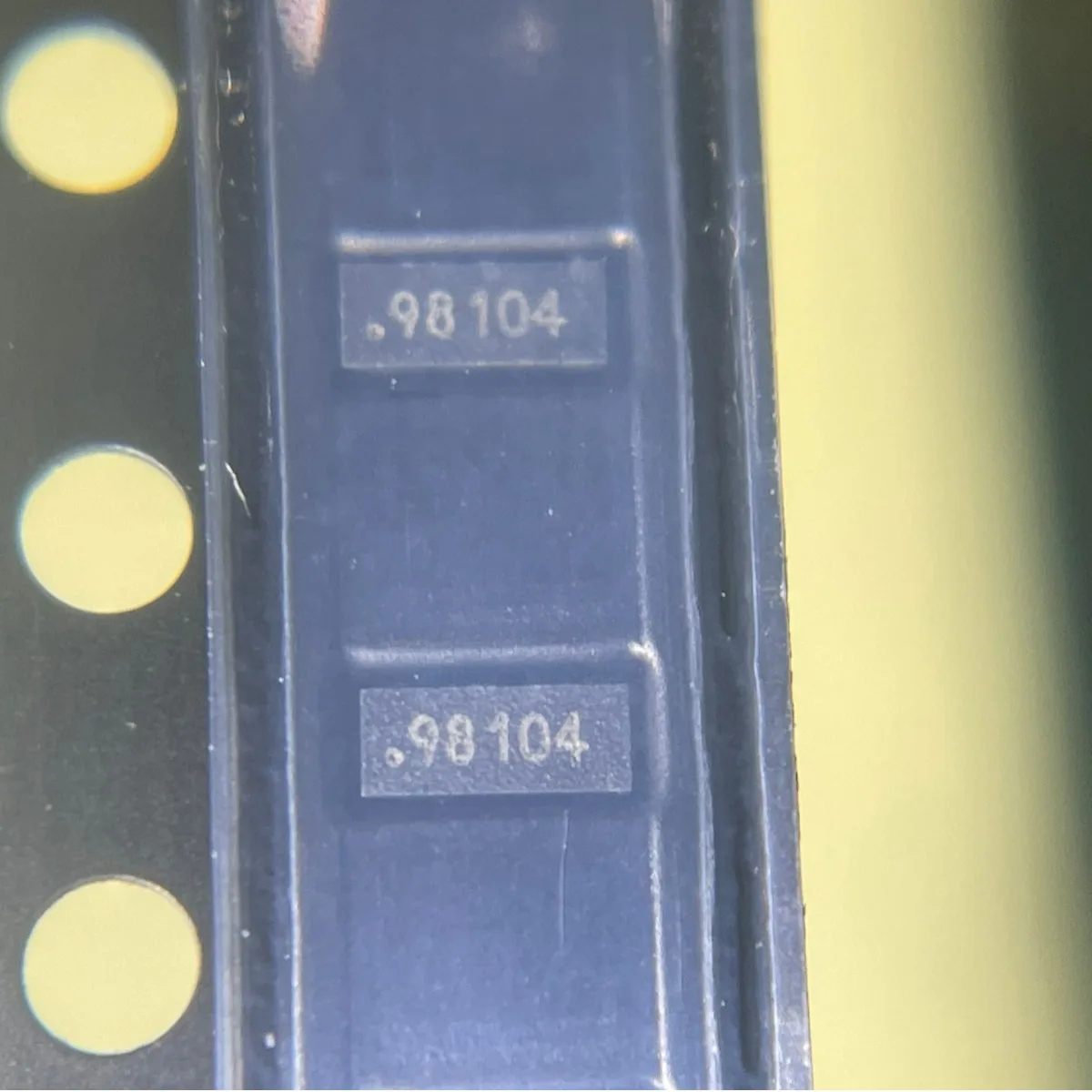 

analog switch/multiplexer TMUX1104DQAR package USON-10 original genuine product IC chip integrated circuit