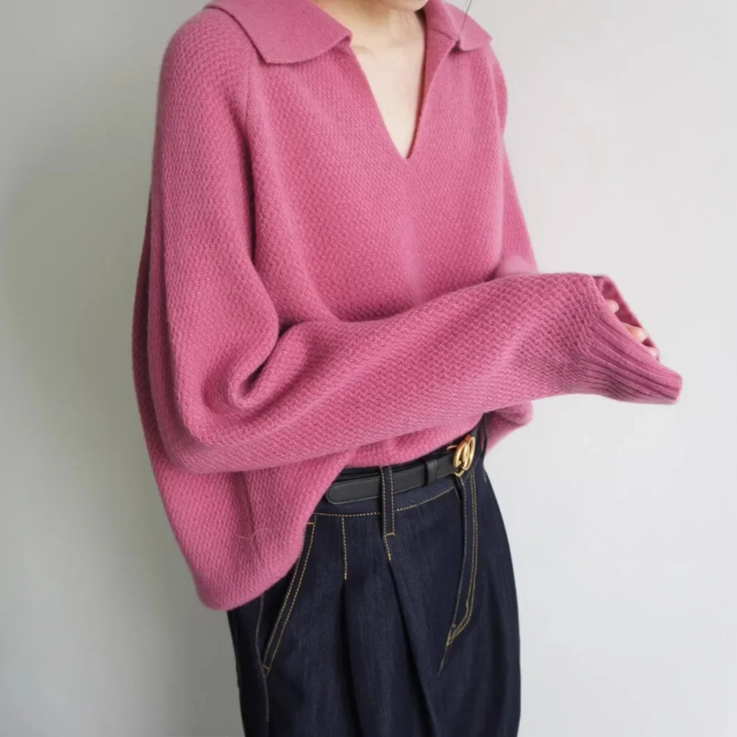 

2024 Winter Vintage Rose V-neck Loose Long Sleeved Sweater