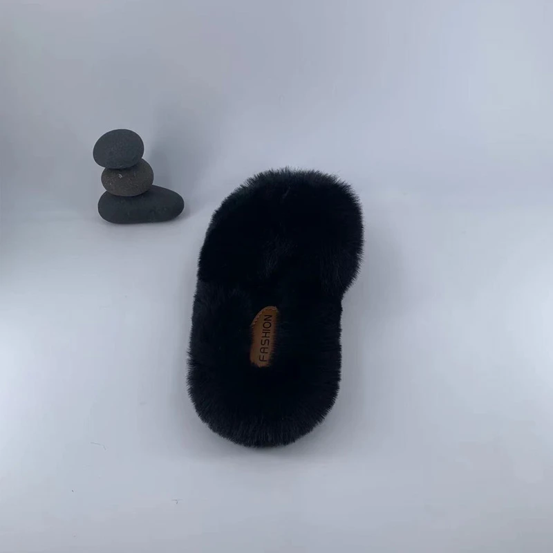 الأطفال غرفة نوم أحذية في الداخل مريحة الاطفال عادية نعال قماش لينة 2025 شتاء جديد بنين بنات النعال غير رسمية عدم الانزلاق