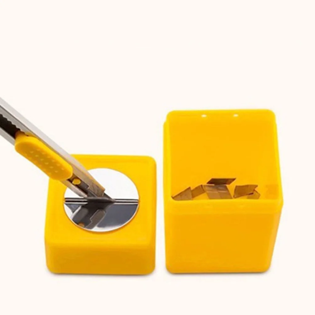 

2pcs Waste Box Portable Case Broken Blades Box For Broken Blades Reusable Safety Container Home Office Dorm Use