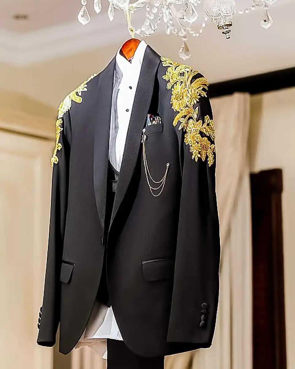 Luksusowe garnitury męskie 2-częściowe marynarka spodnie szalowy kołnierz aplikacje z koralików smokingi ślubne dla pana młodego studniówka męska odzież Ropa Hombre