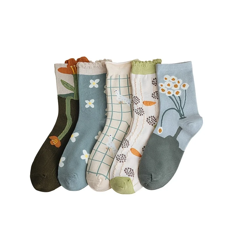 5 pairs of women\'s retro  artistic  and sweet small flower mid tube socks with lace socks