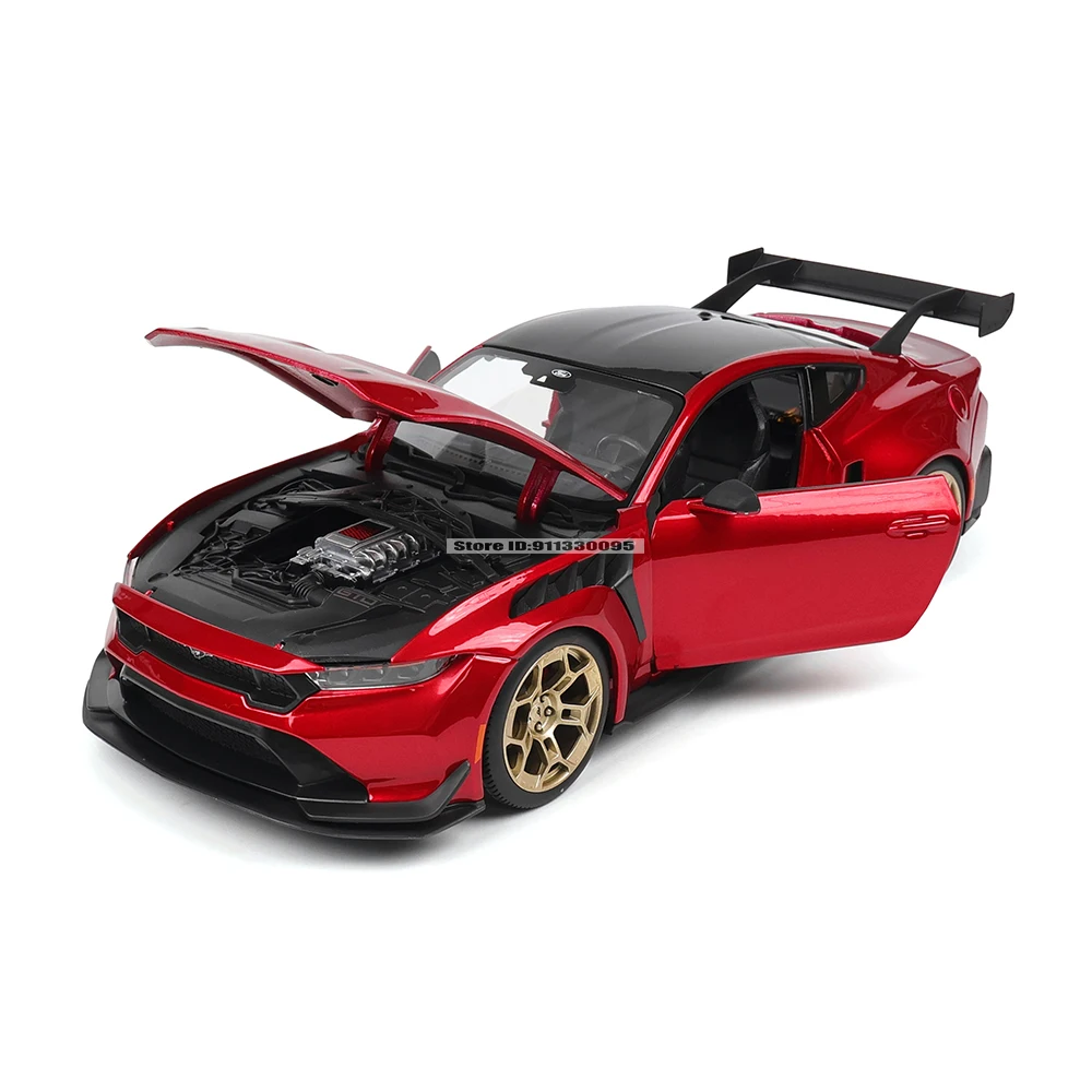 Bburago 1:18 2025 Ford Mustang CTD Alloy Vehicle Car Model Toy Collection Gift Multiple Styles To Choose From