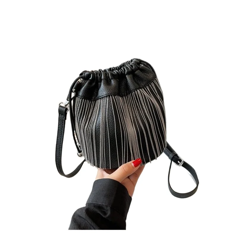 

Модная женская сумка-мессенджер в стиле интернет-селебрити, новинка лета 2026, универсальная, в иностранном стиле, с бахромой, сумка-ведро