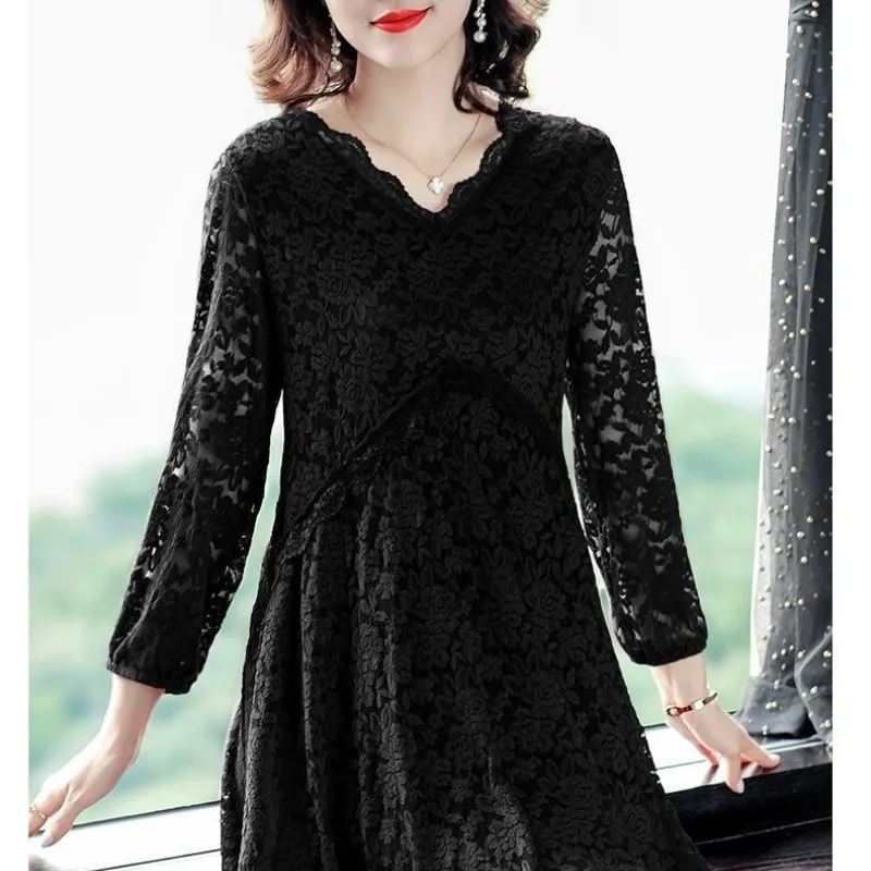 Women\'s Autumn Winter New Fashion V-neck Solid Color Hollow Lace Temperament Versatile Long Sleeved Slim Fit Mid Length Dress