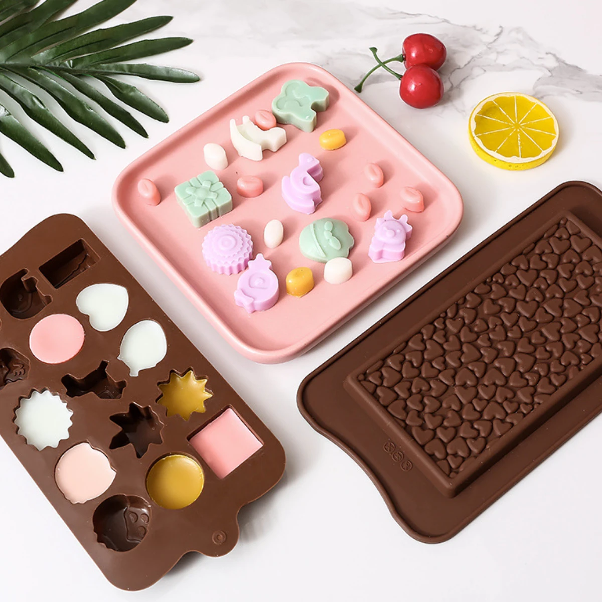 Multi Style Animal Bear Lover Confession Chocolate Silicone Mold Heart Emote Candy Biscuit Jelly Baking Set Ice Tray Cake Decor