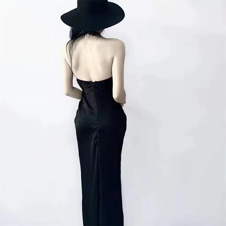 2025年夏新作　サテンホルターネックサスペンダーワンピース　スイートクールガール　ホリデーブラック　ハイウエストシック　スリムロングドレス