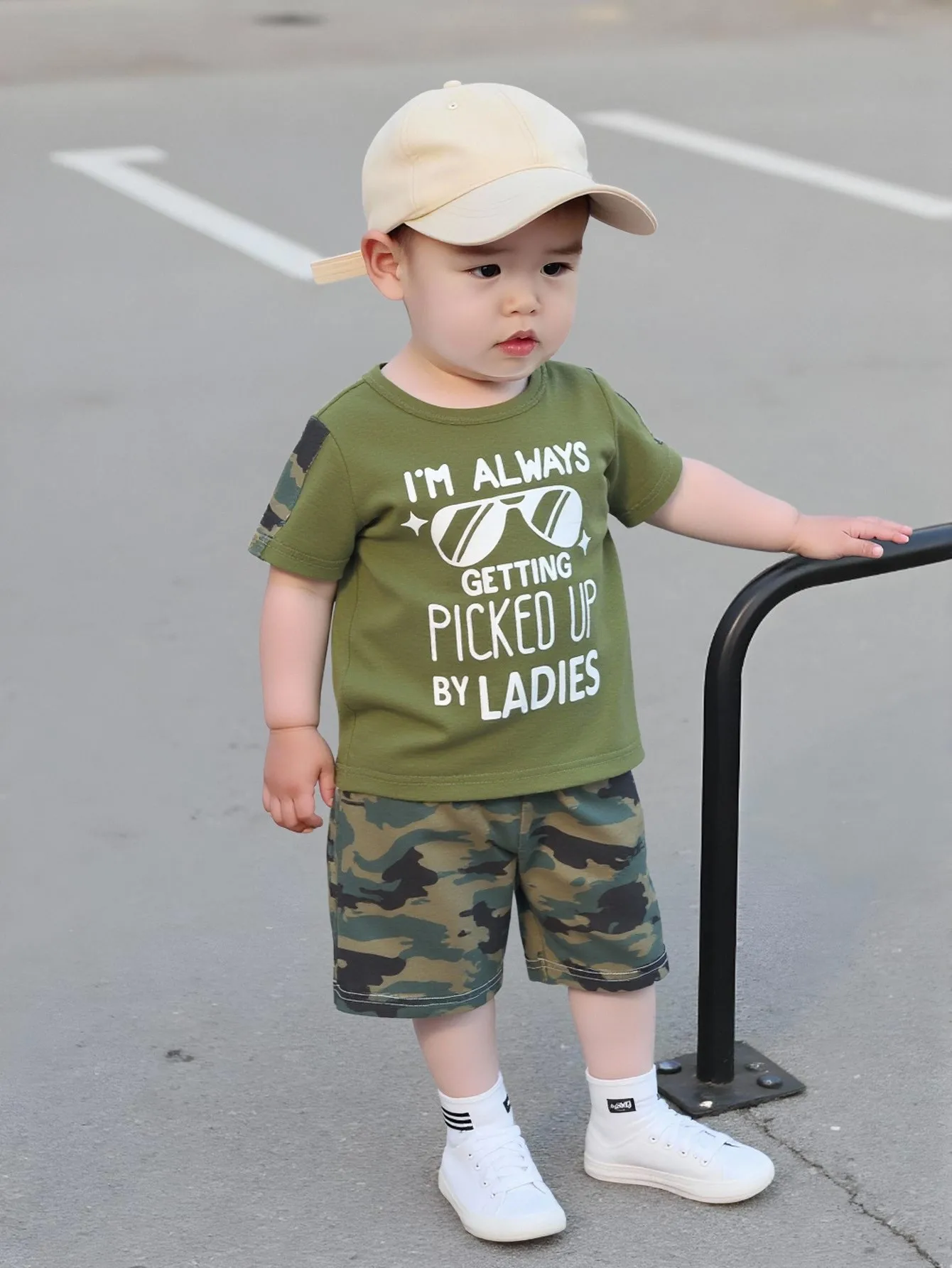 

Summer baby boy letter glasses fashion printed short sleeve round neck T-shirt+casual shorts set