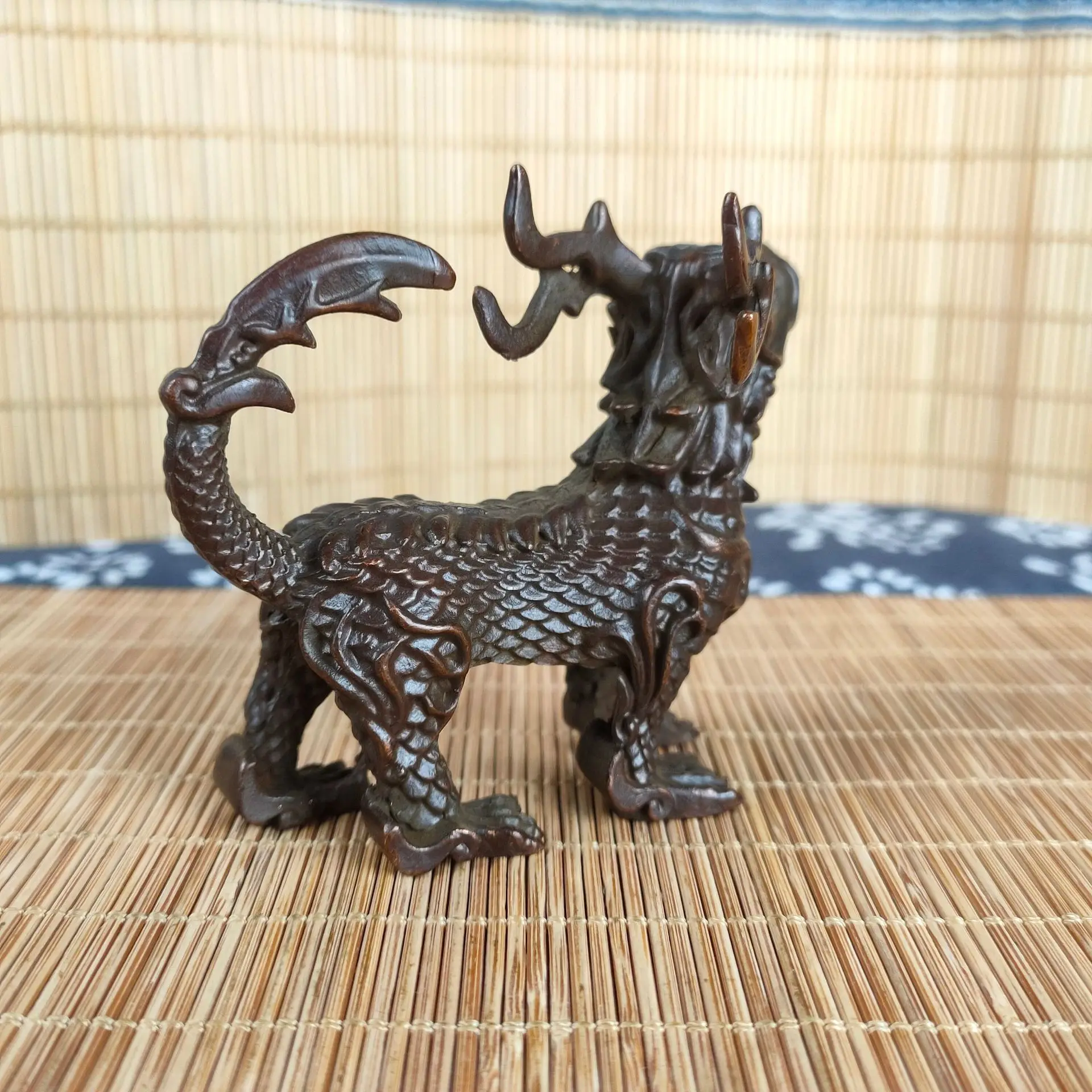 Handmade old bronze dragon gives birth to nine children's gluttonous ornaments retro wenwan collection home decoration