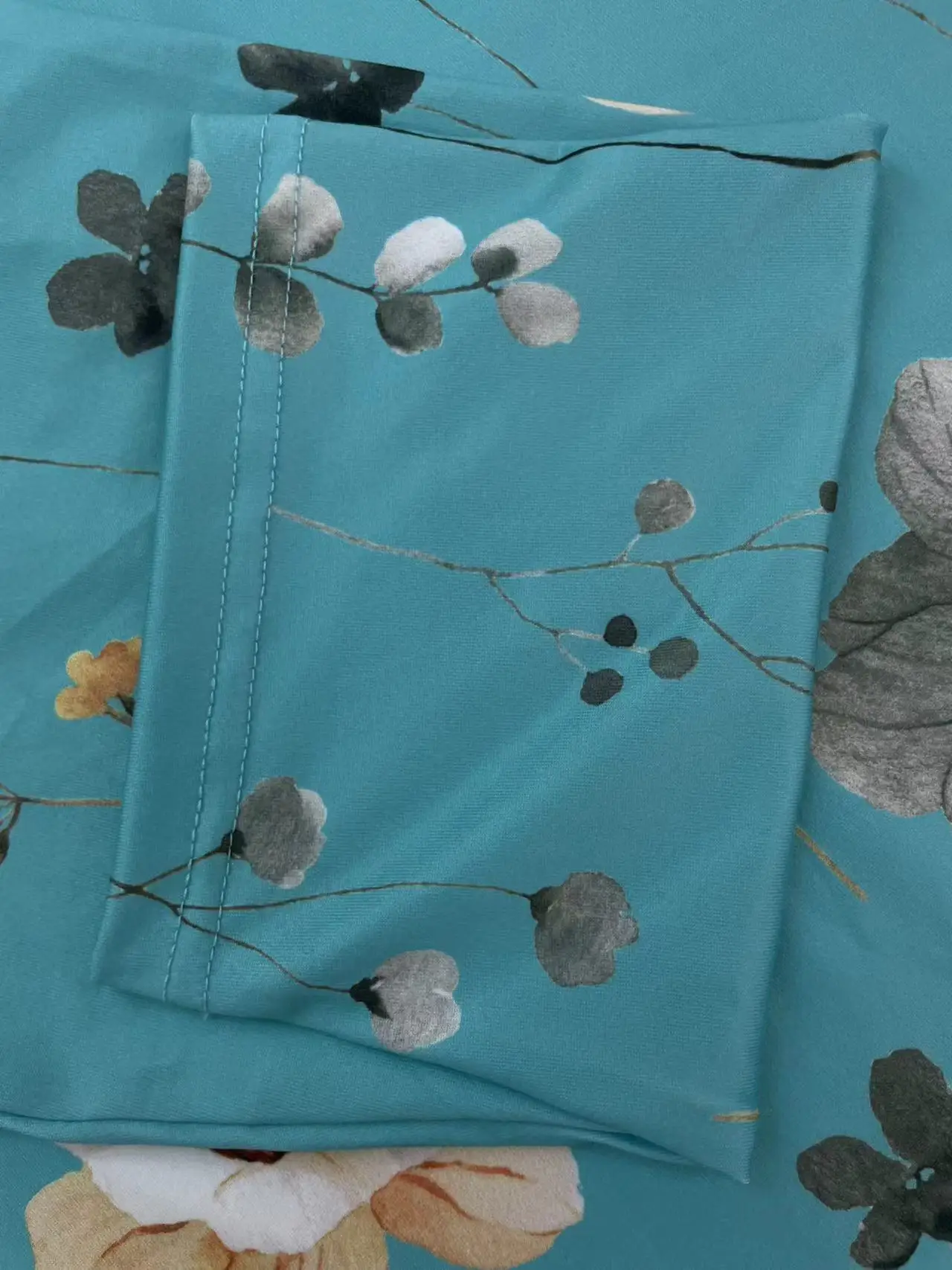 فستان نسائي مقاس كبير مطبوع عليه زهور مناسب لقضاء العطلات والسفر والترفيه ورقبة على شكل حرف V وأكمام 6