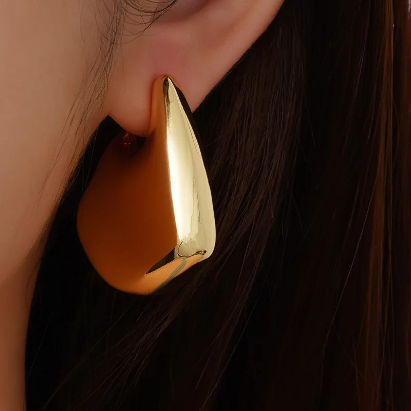 

Geometric Metal Hoop Copper Earrings For Women Gold/Silver Fashionable Women'S Earrings For Everyday Wear Versatile Jewelry