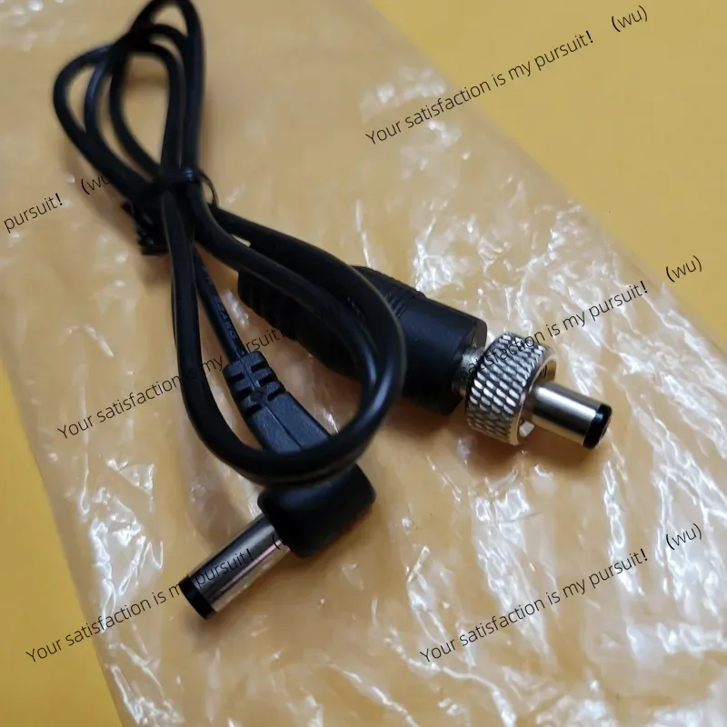 

DC Power Cable for Shure Wireless Microphone Systems with UA844 Unit 95B8373 / 1C