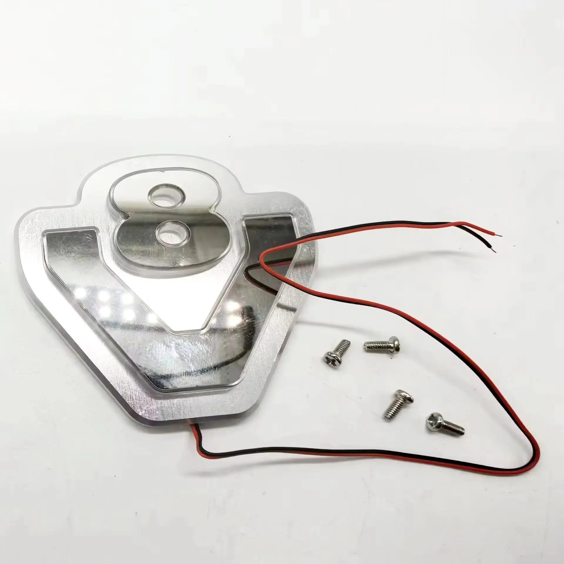1Pcs LED Sign Light V8 Logo Light for Tamiya 1/14 RC Truck for Scania 770s 56371 MAN RC Trailer Tractor V8 Car Sign Light Parts