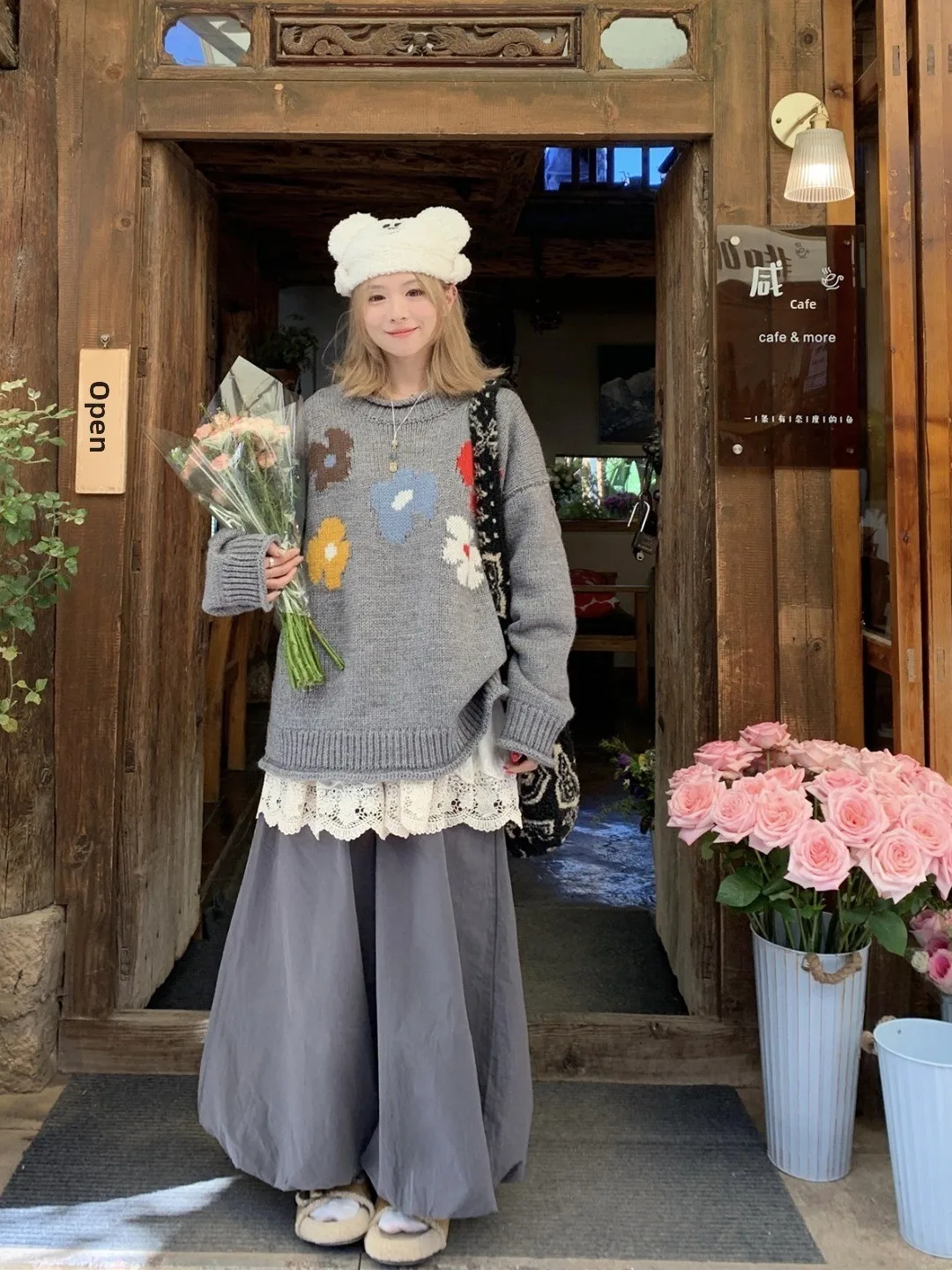 

Комплект: свитер с цветочным принтом больших размеров и брюки-фонарики, повседневный, с высокой талией, осенне-зимний, новый, женский, в японском ретро-стиле