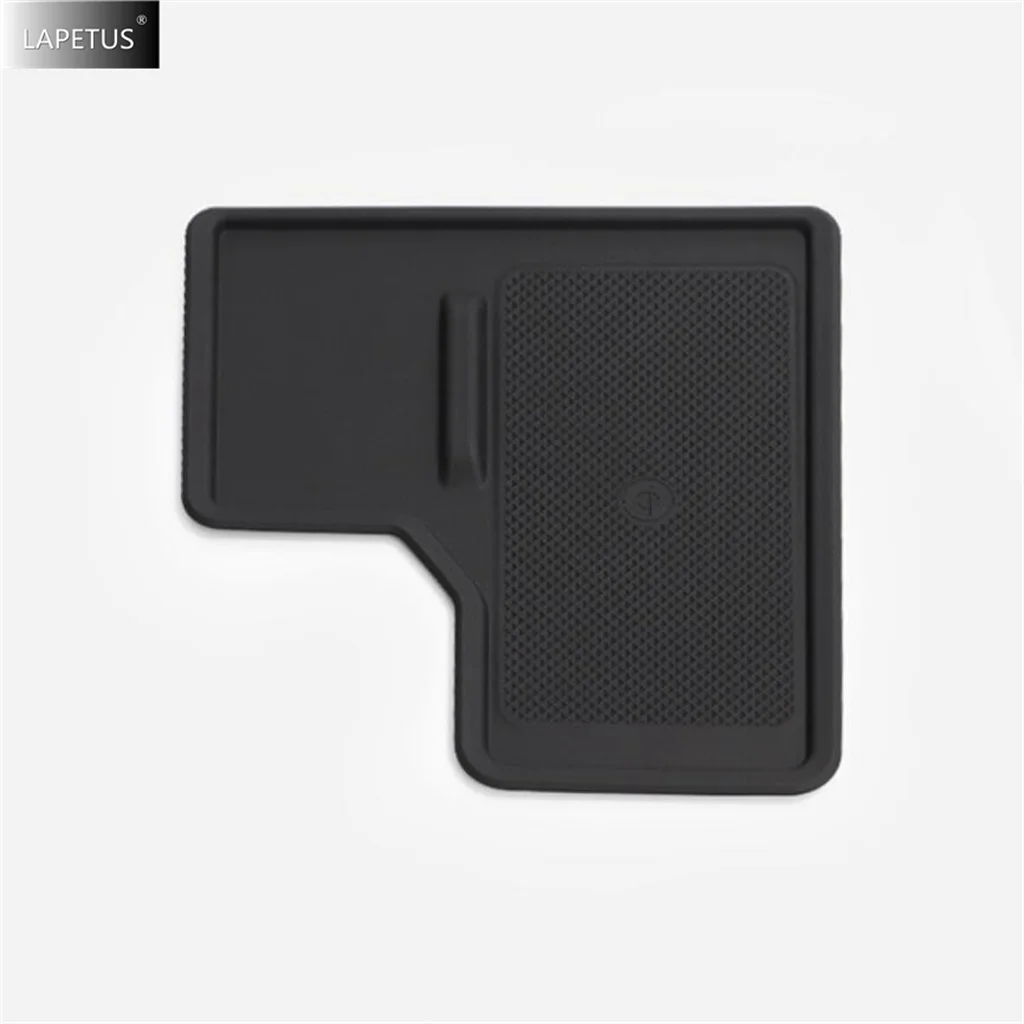 For Toyota Land Cruiser 250 Prado LC250 2024 2025 Wireless Phone Charging Silicone Non-slip Anti-Skid Pad Silica Gel Accessories