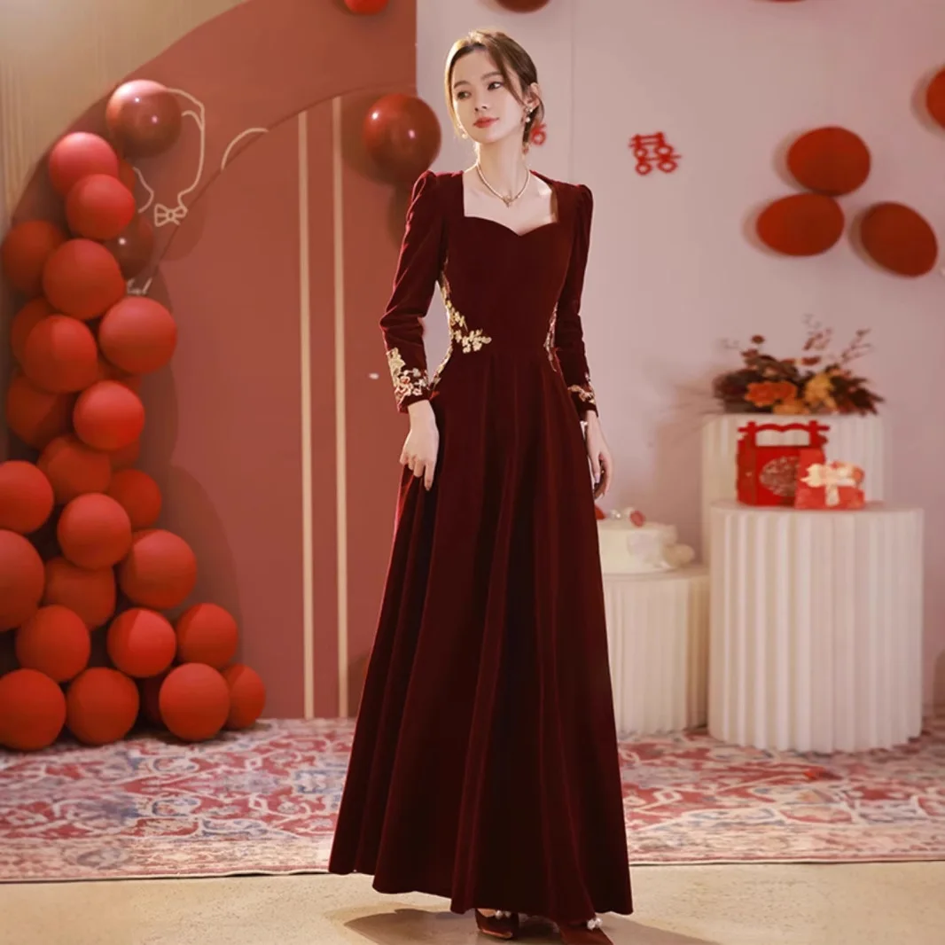 

Красное бархатное платье с длинными рукавами и юбкой А-силуэта с завышенной талией для свадебного банкета, выступления, модное, в новом китайском стиле